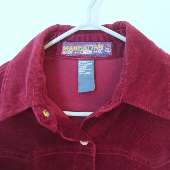Manhattan Collection burgundy corduroy button-up shirt jacket. Size 7 - Picture 5 of 8